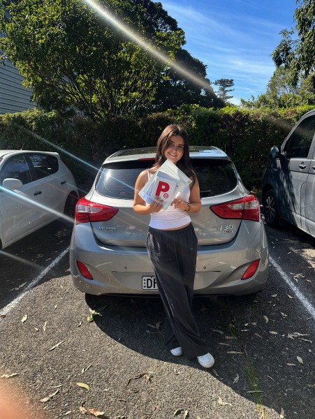 Calm nervous driver lesson in Wollongong with Reggie’s Driving School, helping an anxious learner build confidence and safe driving skills