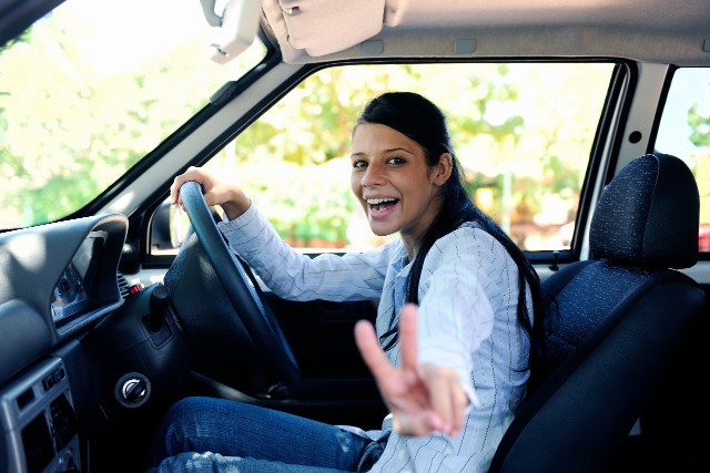 beginner driving lessons-Wollongong