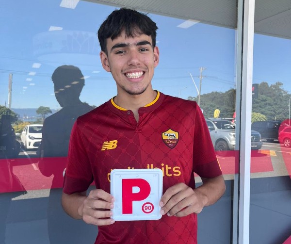 learner driver practisied vehicle control and hazard awareness before passing a driving test in the illawarra